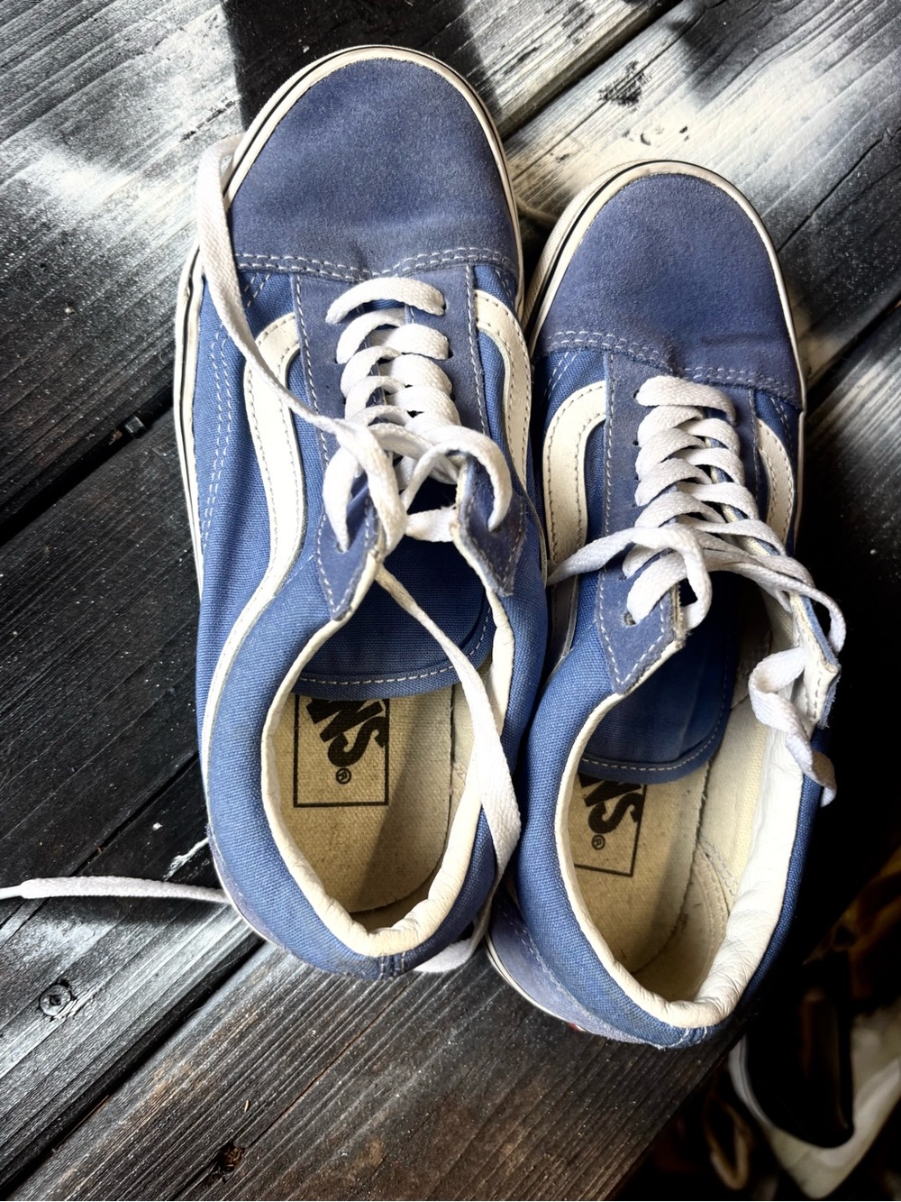 Blue Vans Old Skool sneakers with white side stripe, size US 6.5 womena - Picture 9 of 9